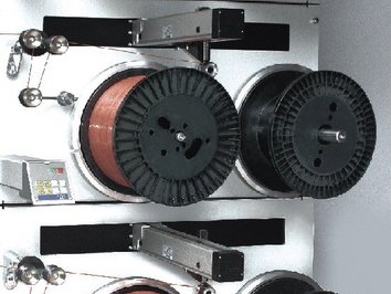 Detail photo of an automatic Parallel Winder, type SAHM 750XE TAPE